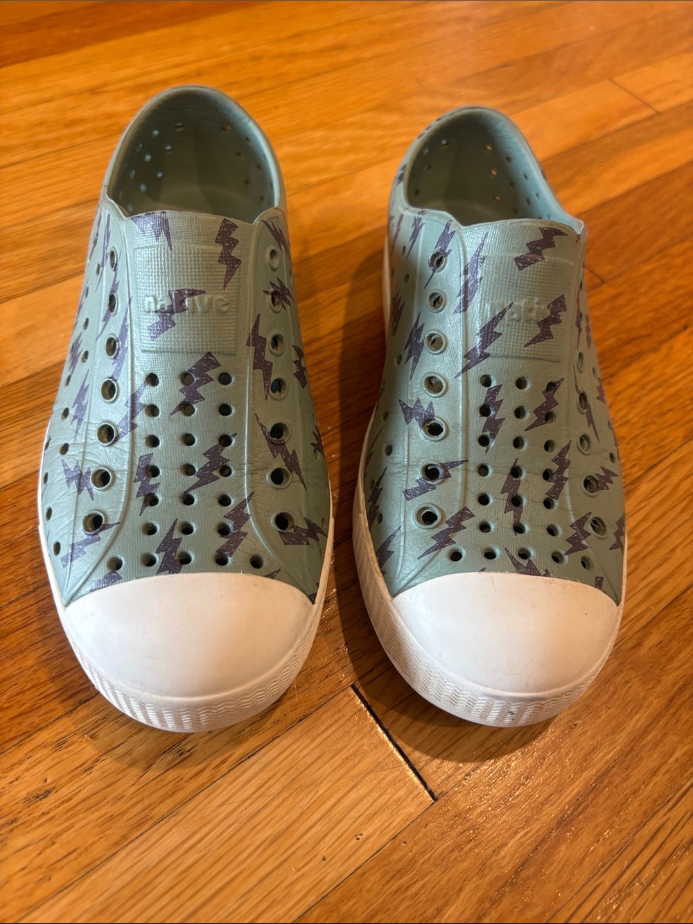Native shoes Lightning Bolt kids - size 1